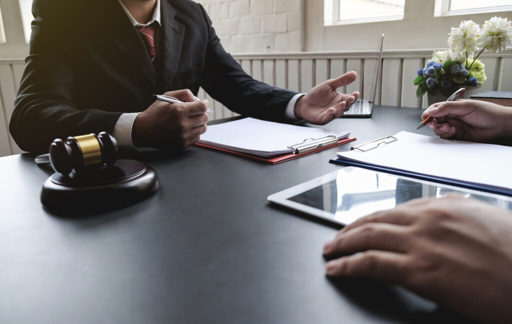 What Percentage Do Lawyers Take for a Personal Injury Case?