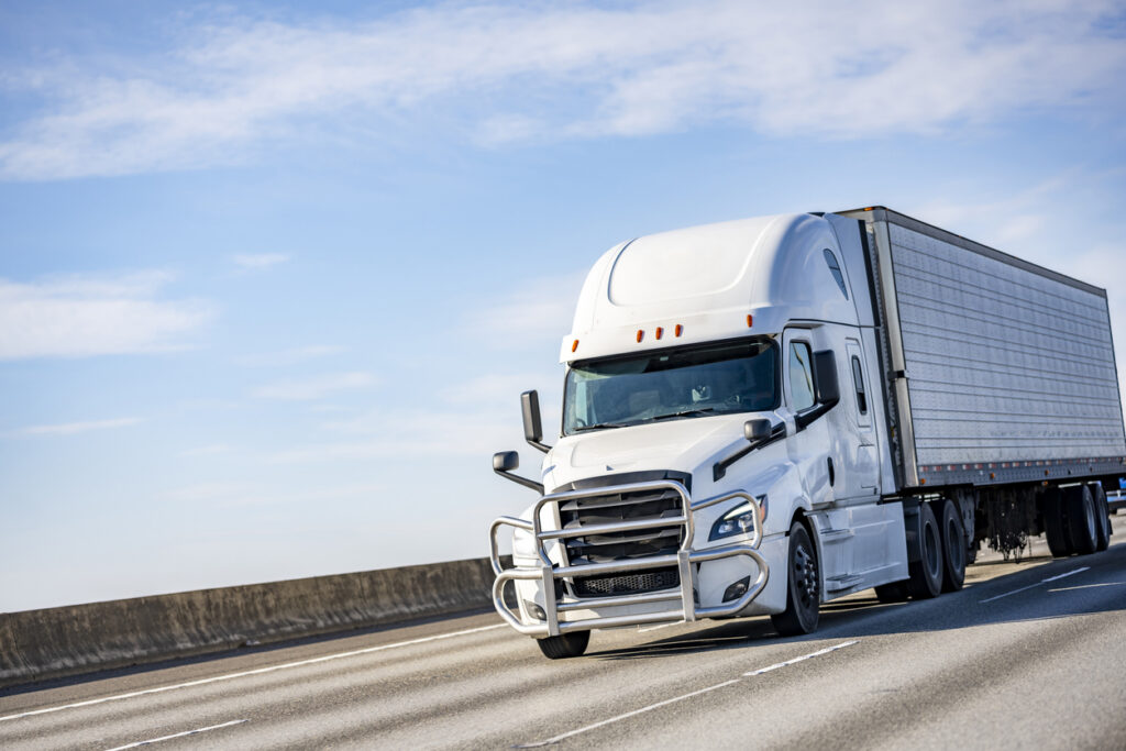 Can Trucks Drive in the Left Lane in Texas?